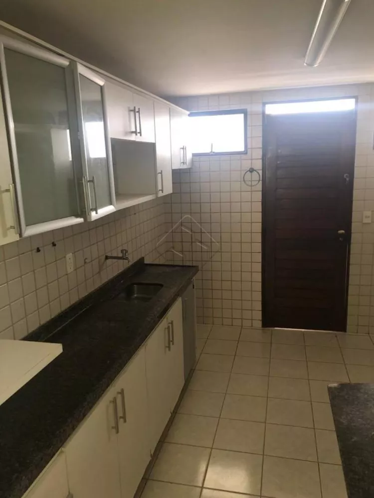 Casa à venda com 3 quartos, 184m² - Foto 3