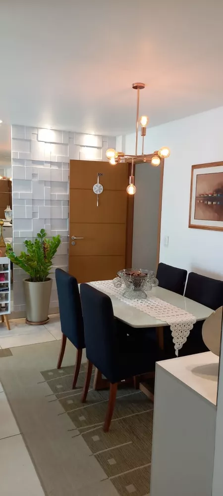 Apartamento à venda com 3 quartos, 81m² - Foto 1