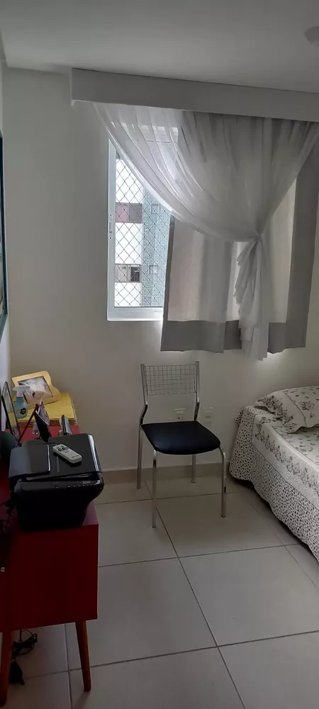 Apartamento à venda com 3 quartos, 81m² - Foto 2