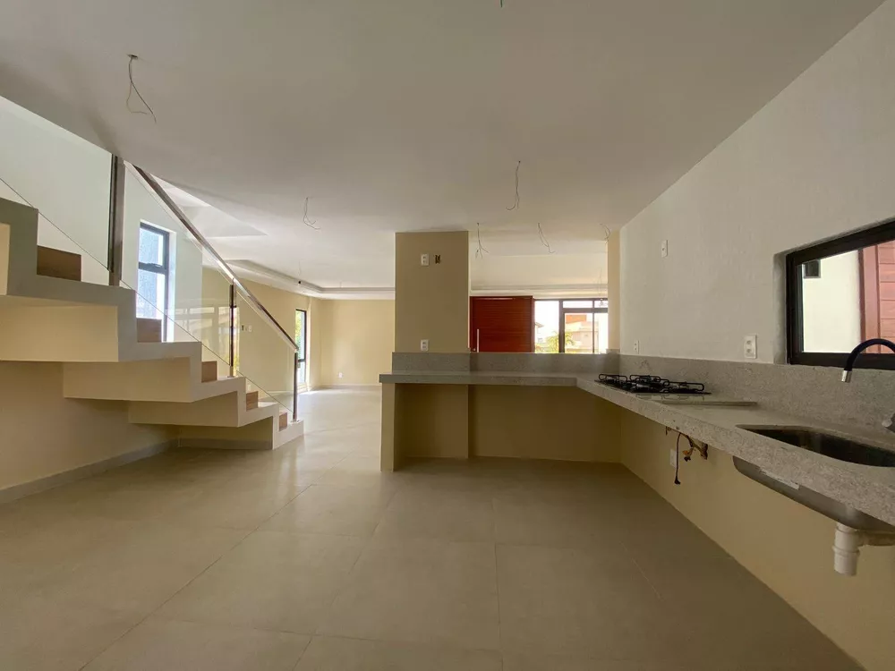 Casa à venda com 5 quartos, 364m² - Foto 4