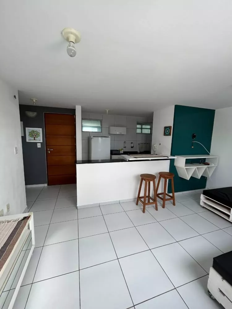 Apartamento à venda com 1 quarto, 37m² - Foto 2