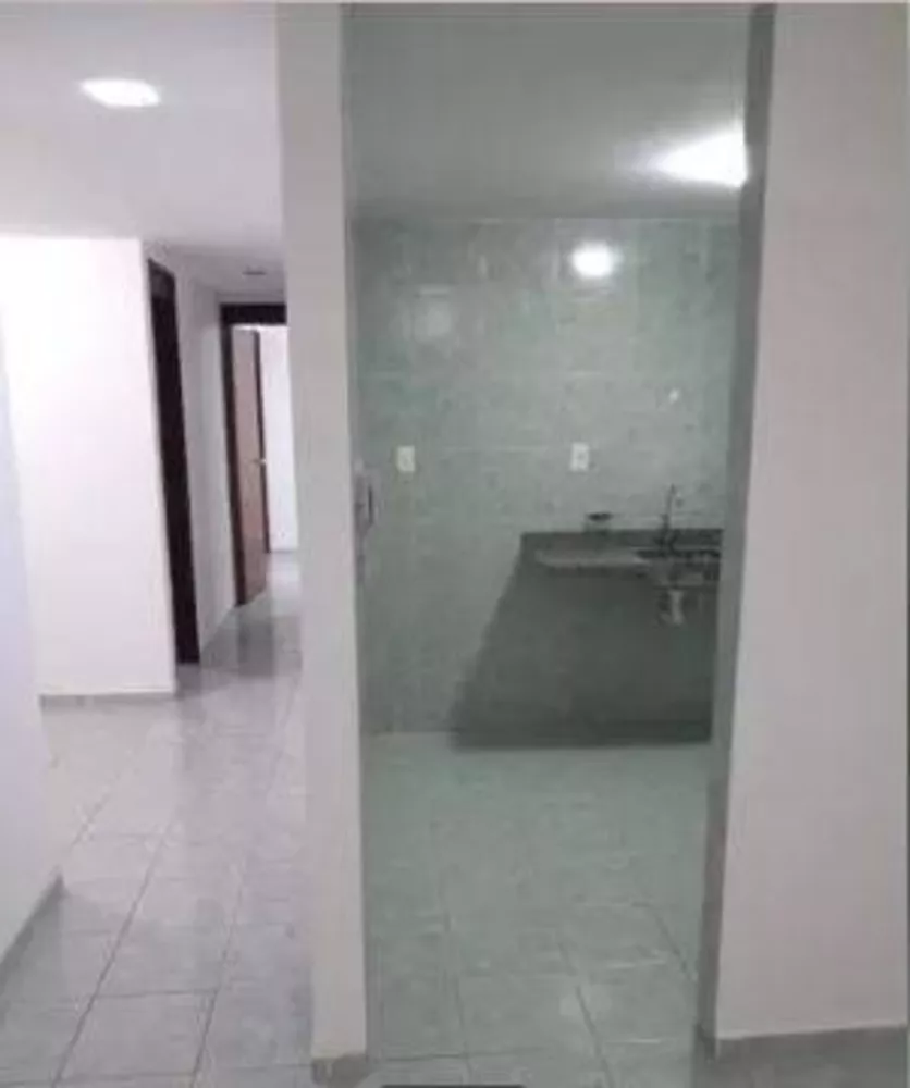 Apartamento à venda com 2 quartos, 65m² - Foto 2