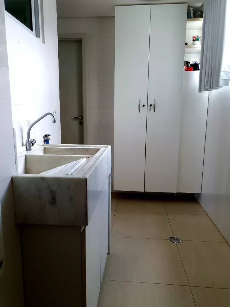 Apartamento à venda com 4 quartos, 175m² - Foto 4