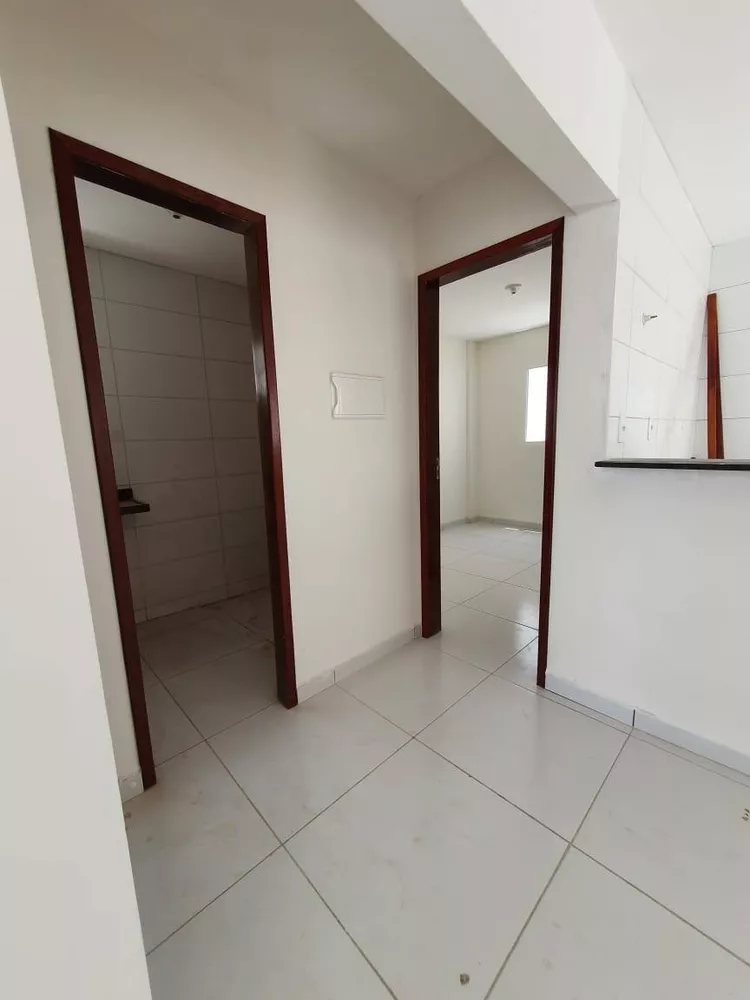 Casa à venda com 2 quartos, 45m² - Foto 3