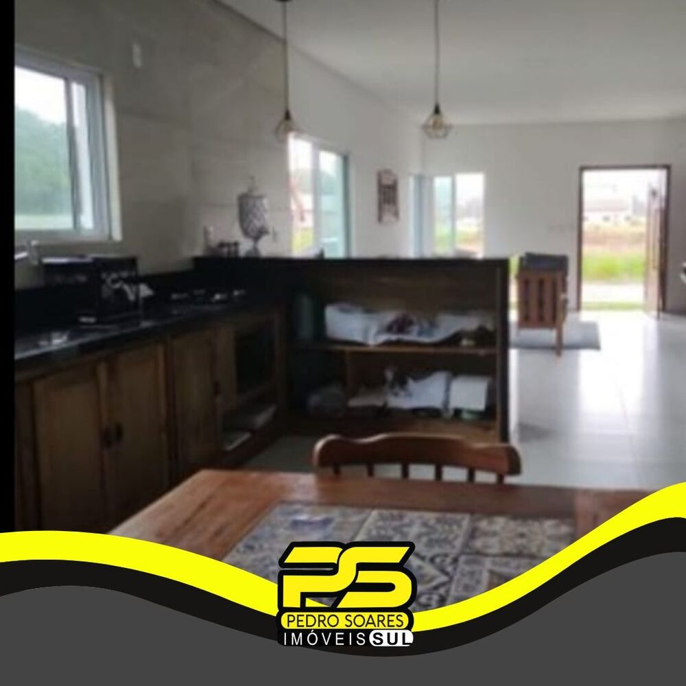 Casa à venda com 4 quartos, 150m² - Foto 2