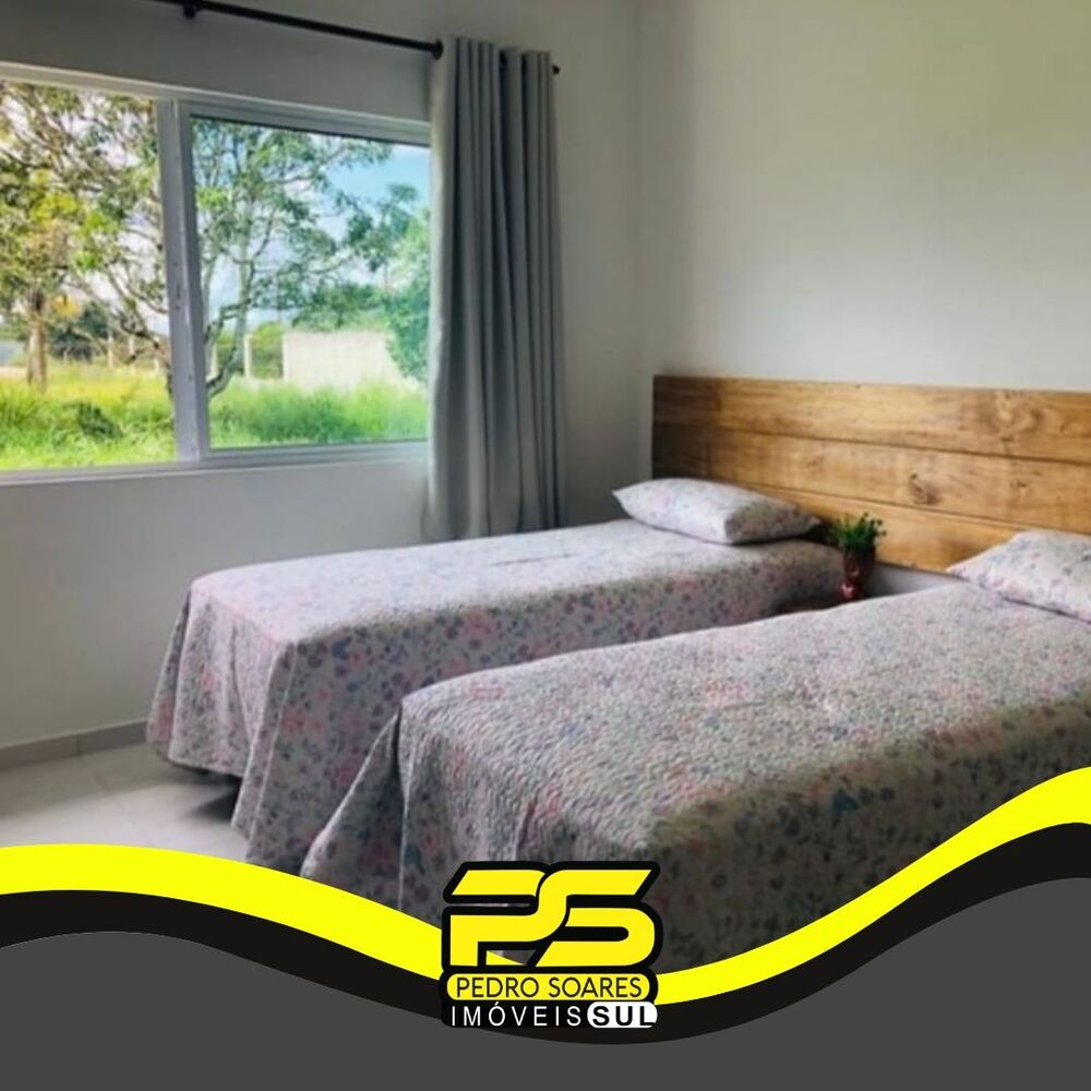 Casa à venda com 4 quartos, 150m² - Foto 1