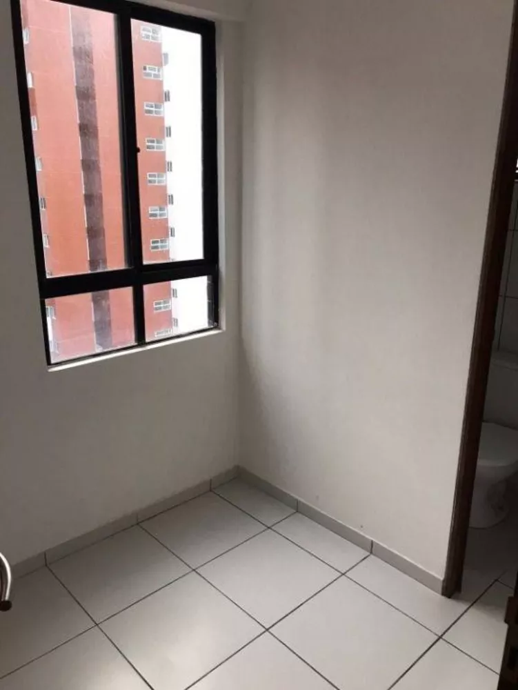 Apartamento à venda com 3 quartos, 175m² - Foto 3