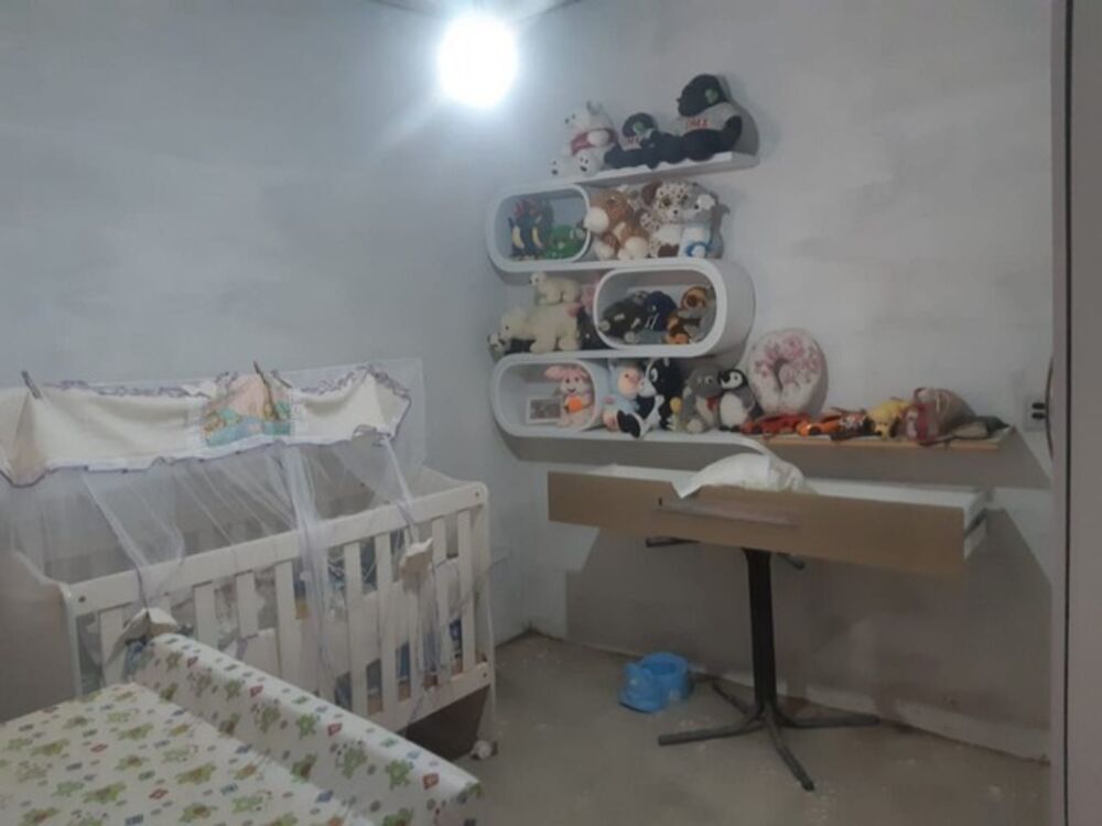 Casa à venda com 2 quartos, 180m² - Foto 3