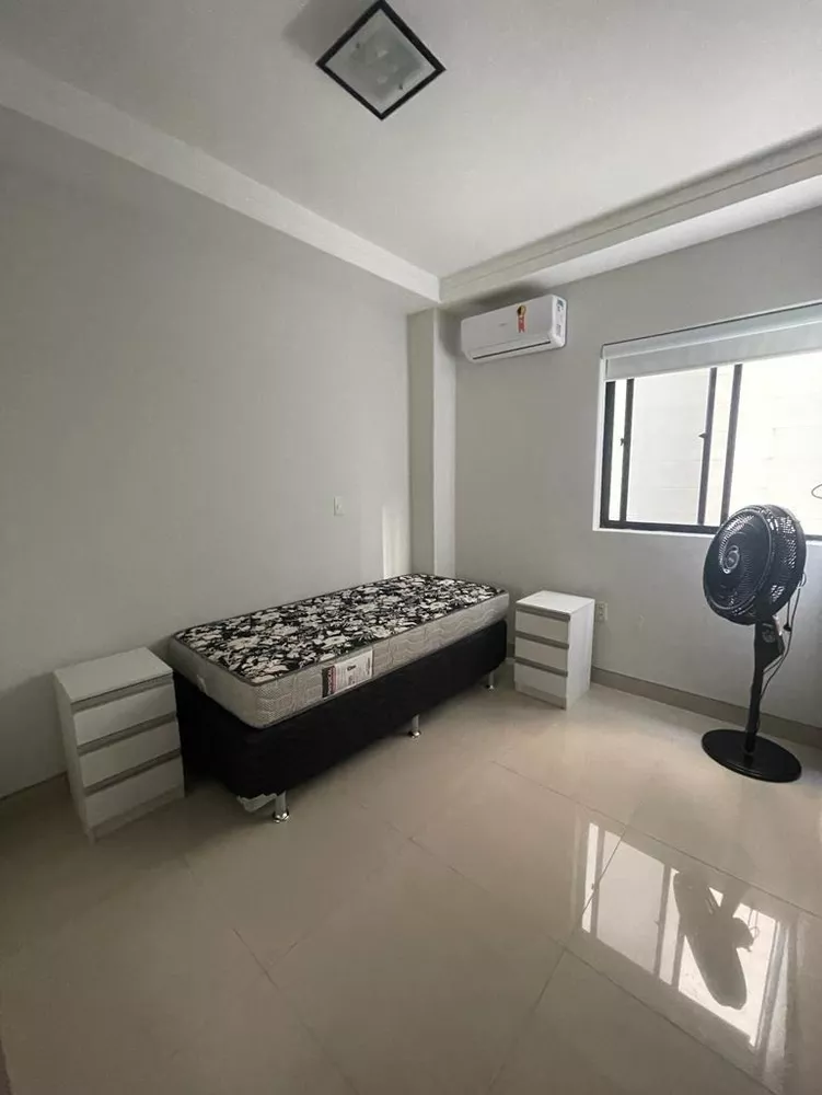 Apartamento à venda com 3 quartos, 110m² - Foto 4