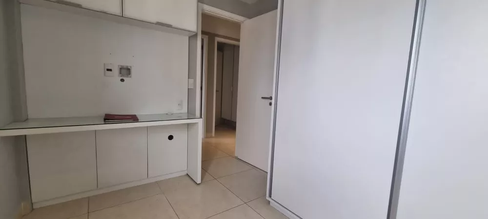 Apartamento à venda com 3 quartos, 90m² - Foto 4