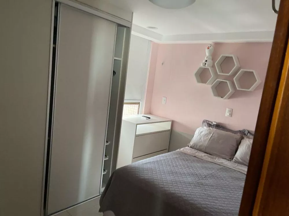 Apartamento para alugar com 4 quartos, 202m² - Foto 1