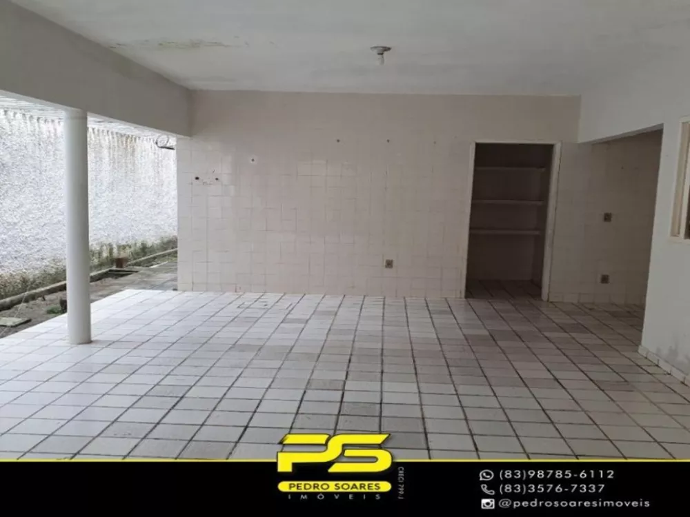 Casa de Condomínio à venda com 5 quartos, 300m² - Foto 1