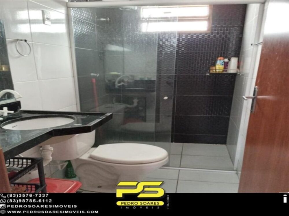 Casa à venda com 3 quartos, 200m² - Foto 2