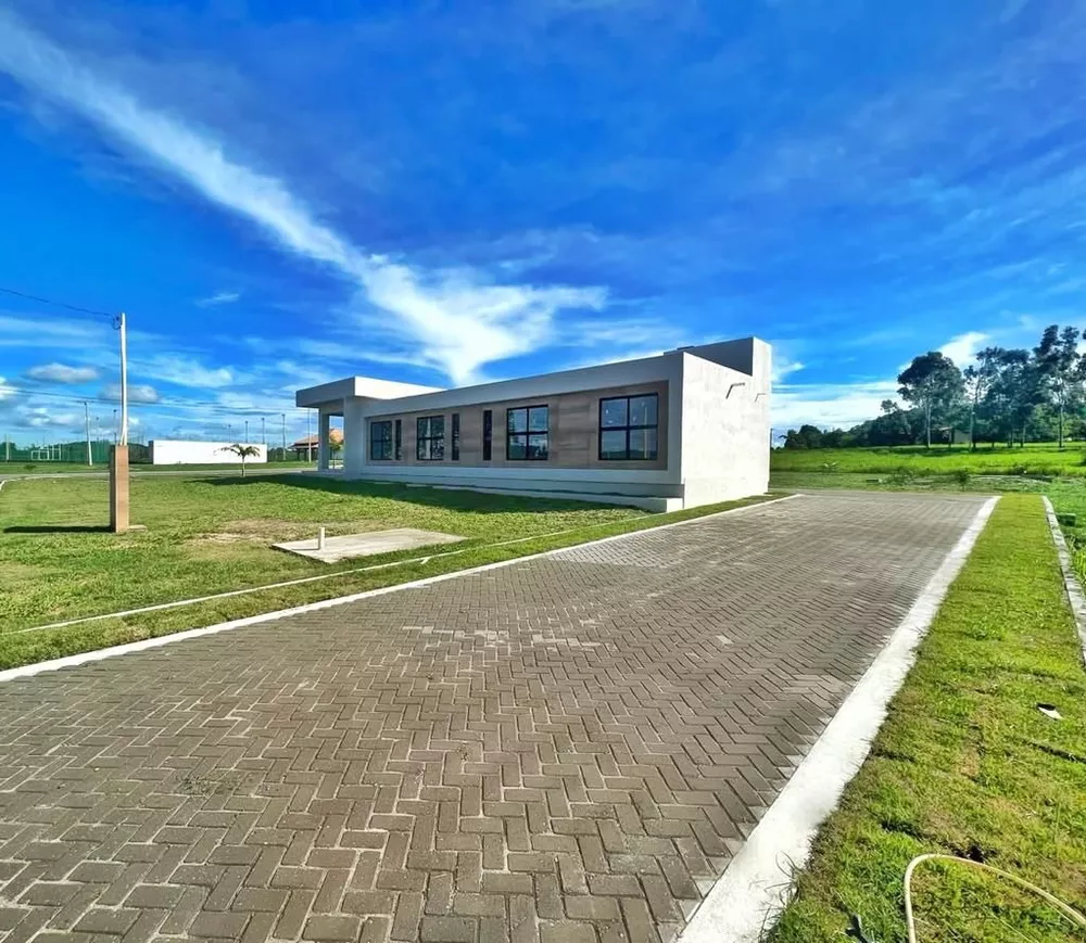 Casa à venda com 4 quartos, 2500m² - Foto 1