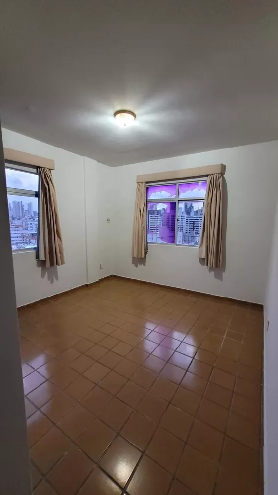 Apartamento à venda com 3 quartos, 124m² - Foto 3