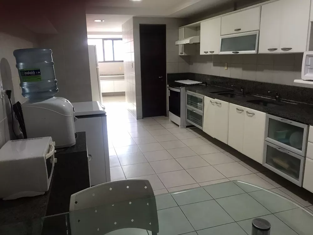 Apartamento à venda com 4 quartos, 284m² - Foto 1