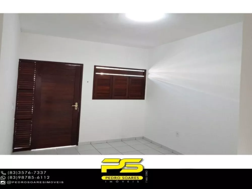 Casa à venda com 2 quartos, 60m² - Foto 4