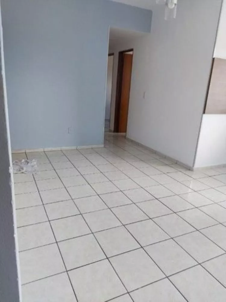 Apartamento à venda com 3 quartos, 81m² - Foto 3