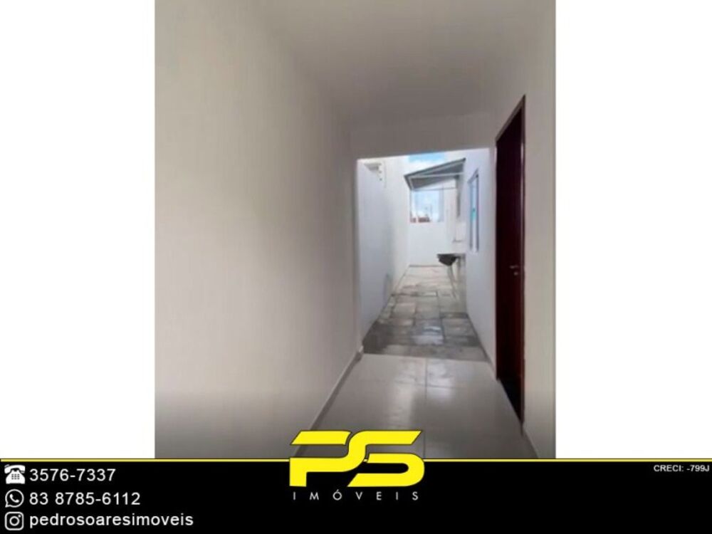 Casa à venda com 2 quartos, 60m² - Foto 2