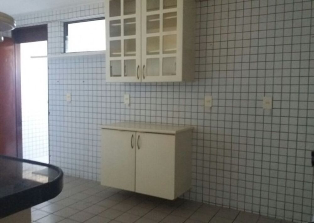 Apartamento à venda com 4 quartos, 170m² - Foto 3
