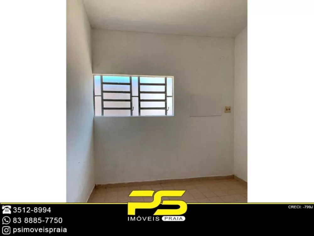 Casa à venda com 3 quartos, 300m² - Foto 2