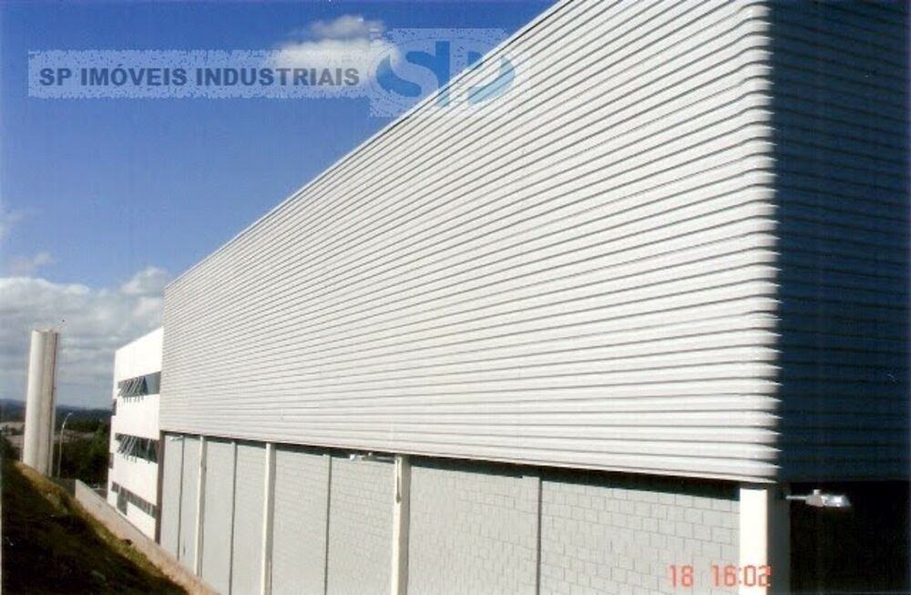 Depósito-Galpão-Armazém para alugar, 5000m² - Foto 1