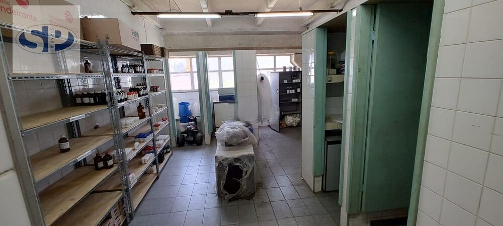 Depósito-Galpão, 750 m² - Foto 1