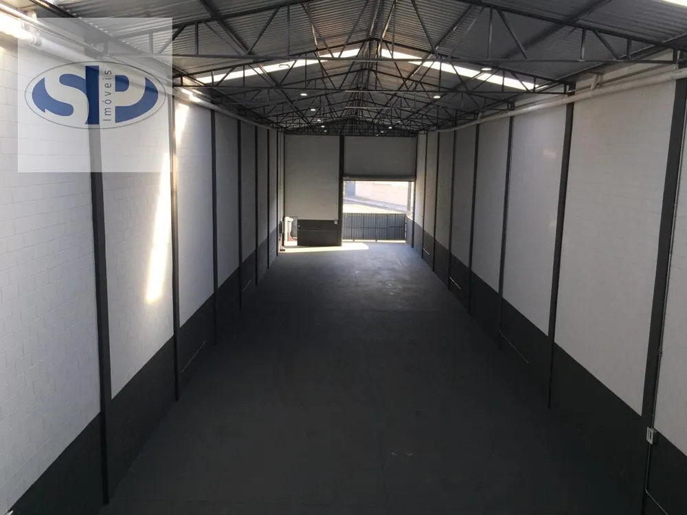 Depósito-Galpão, 740 m² - Foto 1