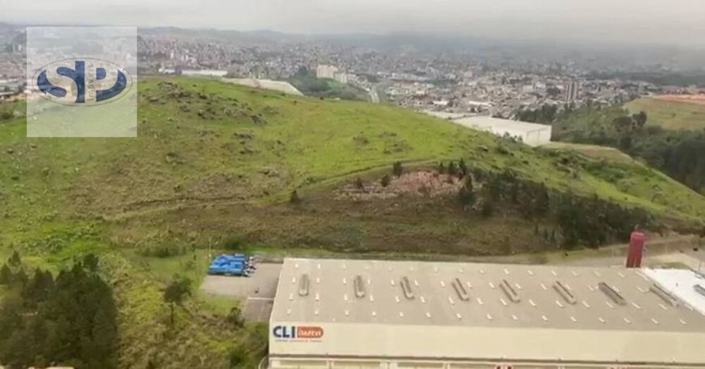 Loteamento e Condomínio, 2 hectares - Foto 1