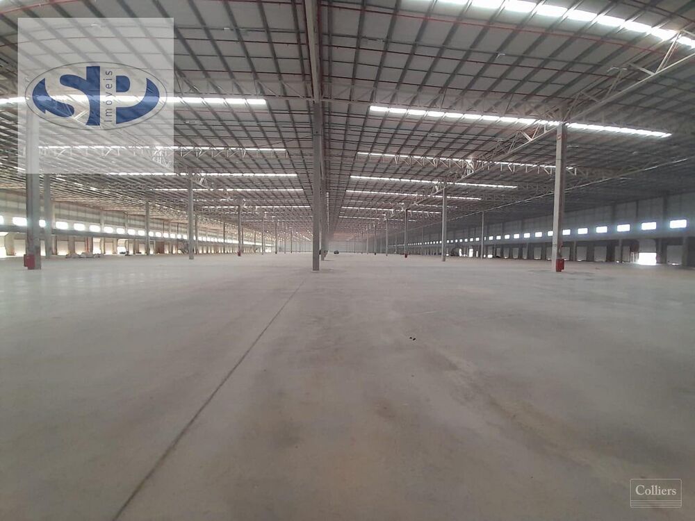 Depósito-Galpão, 33000 m² - Foto 1