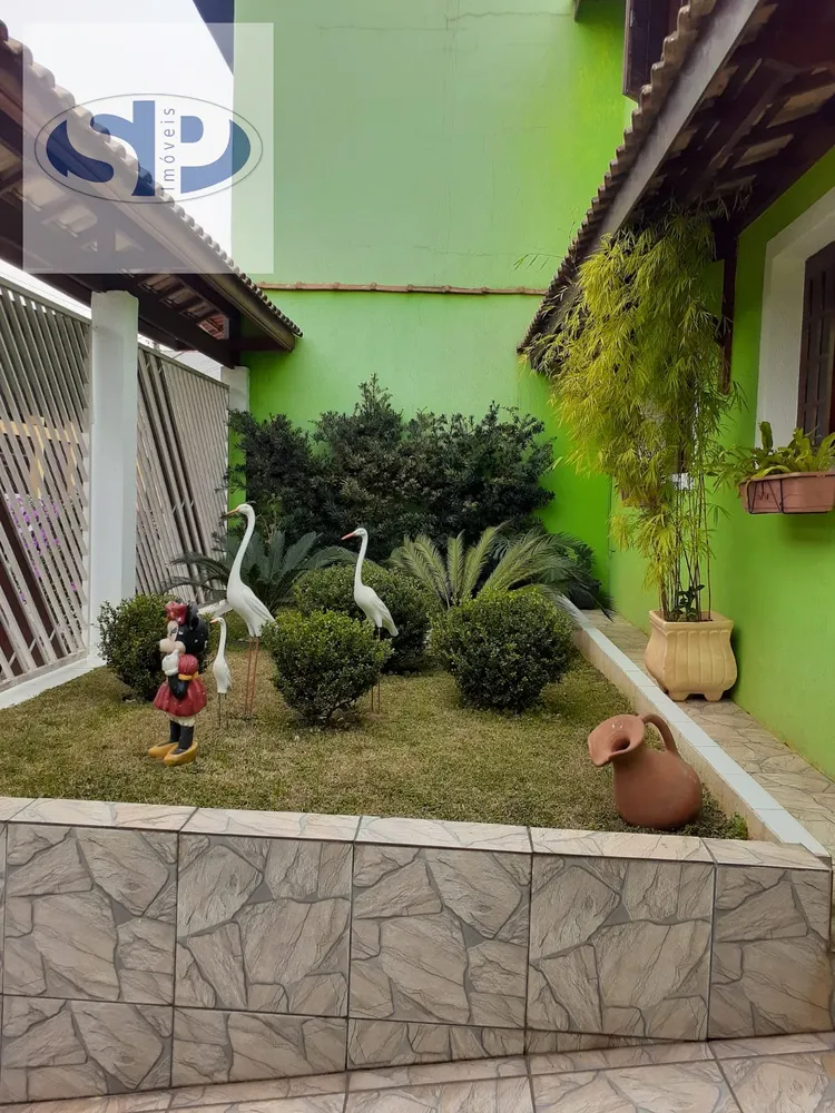 Casa, 3 quartos, 172 m² - Foto 1