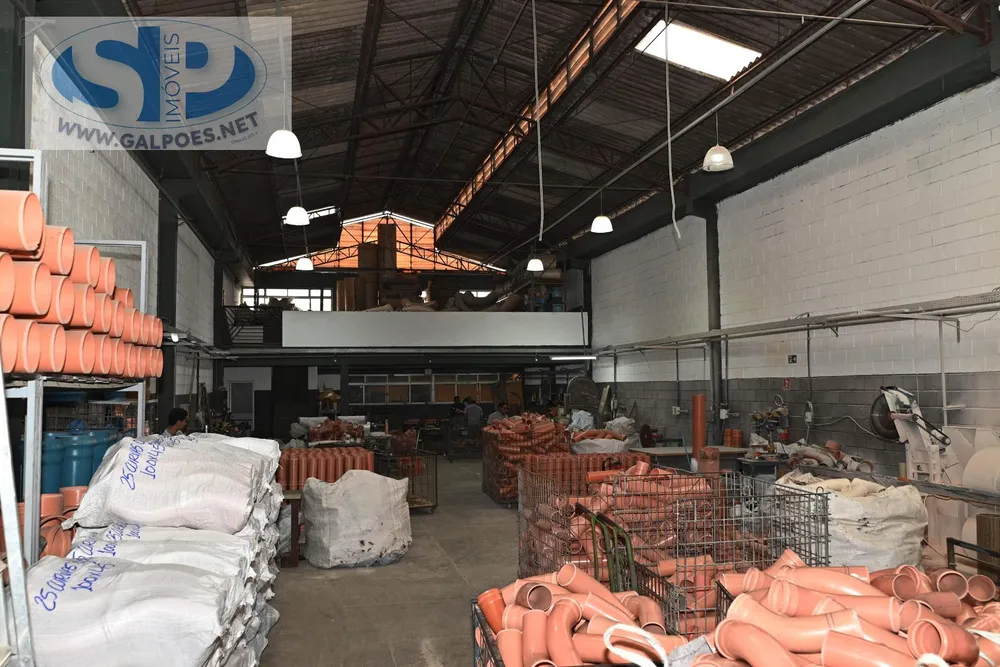 Depósito-Galpão, 595 m² - Foto 1