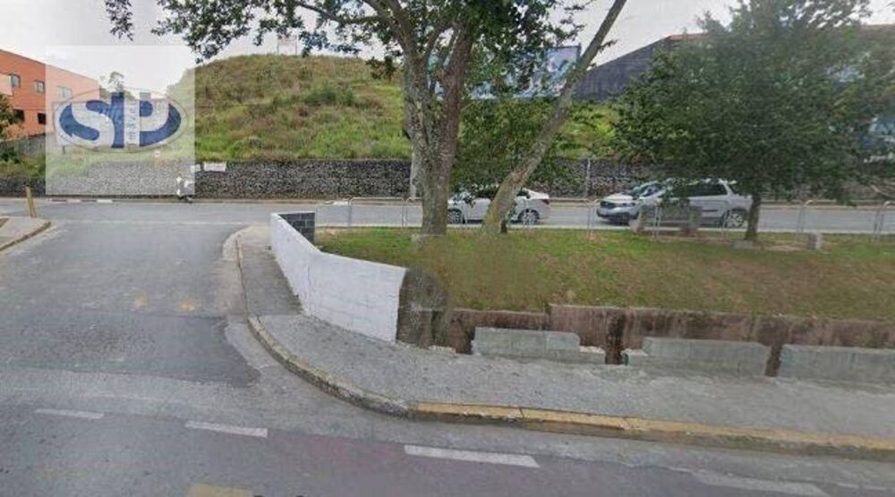 Loteamento e Condomínio, 1500 m² - Foto 2