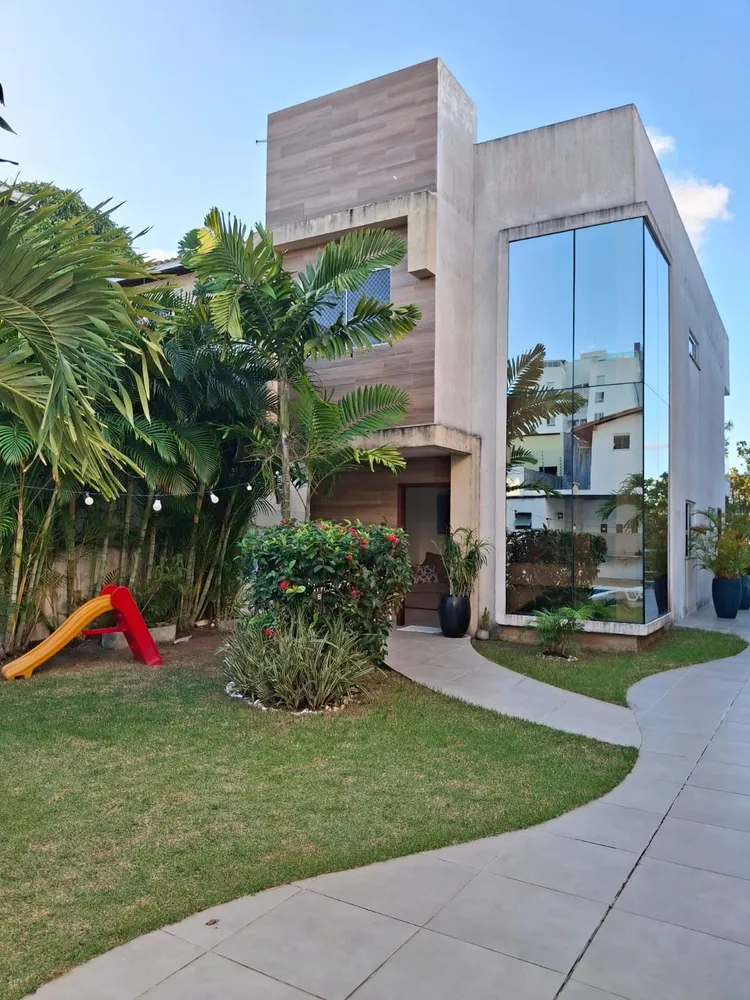 Casa, 4 quartos, 244 m² - Foto 1