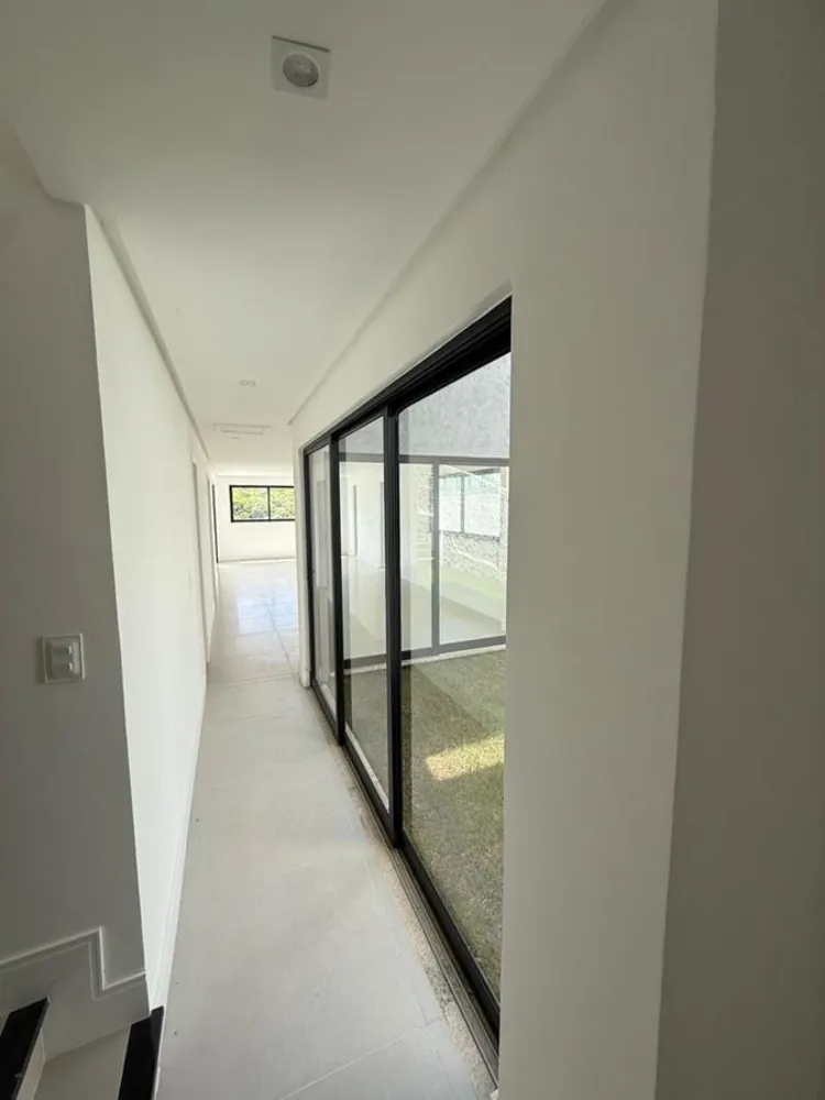 Casa, 4 quartos, 270 m² - Foto 5