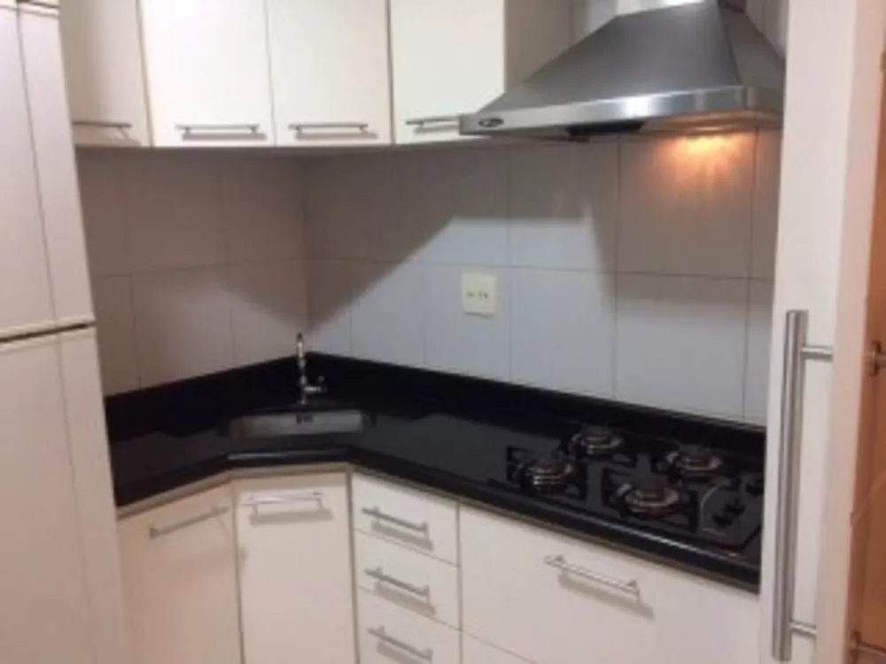 Apartamento à venda com 2 quartos, 58m² - Foto 4