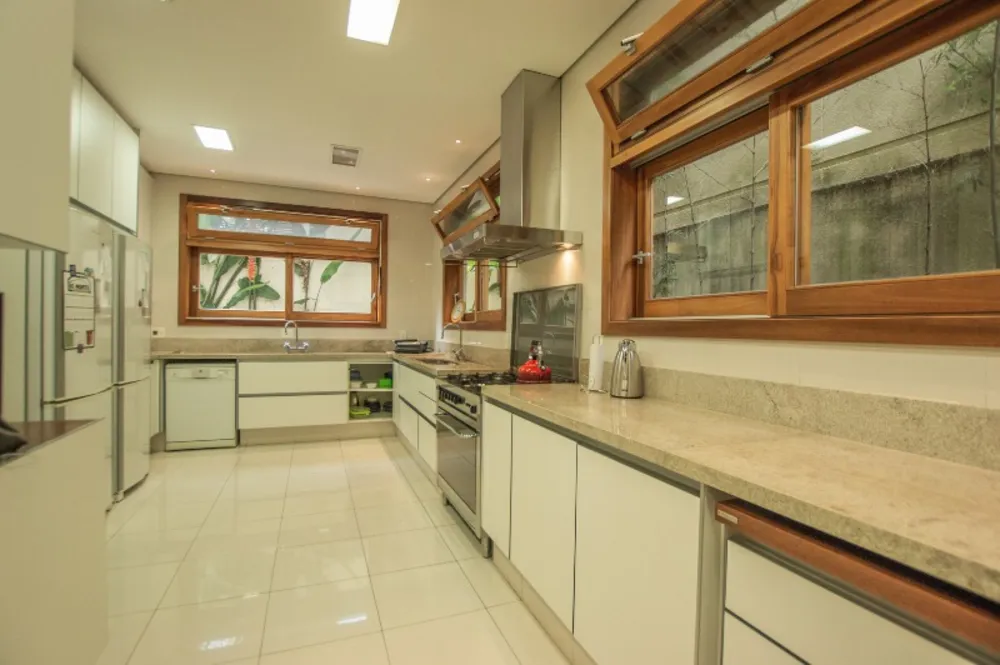 Casa, 4 quartos, 778 m² - Foto 1