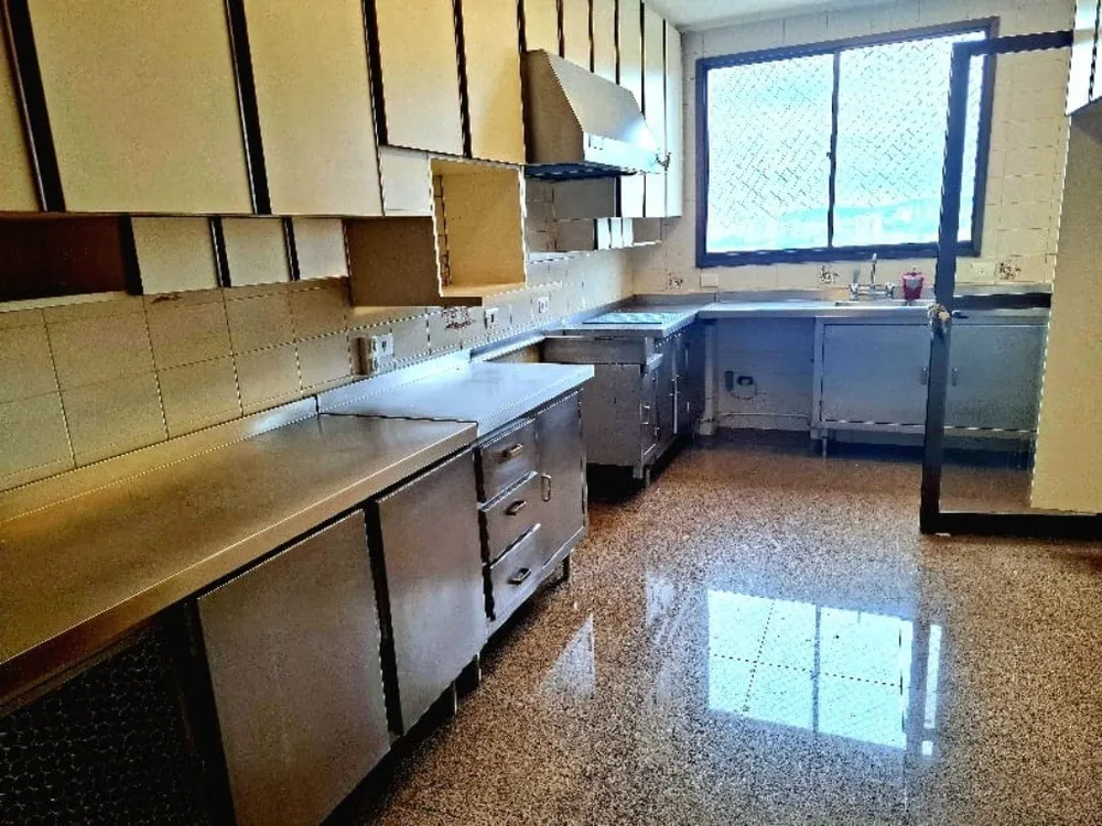 Apartamento, 4 quartos, 196 m² - Foto 2