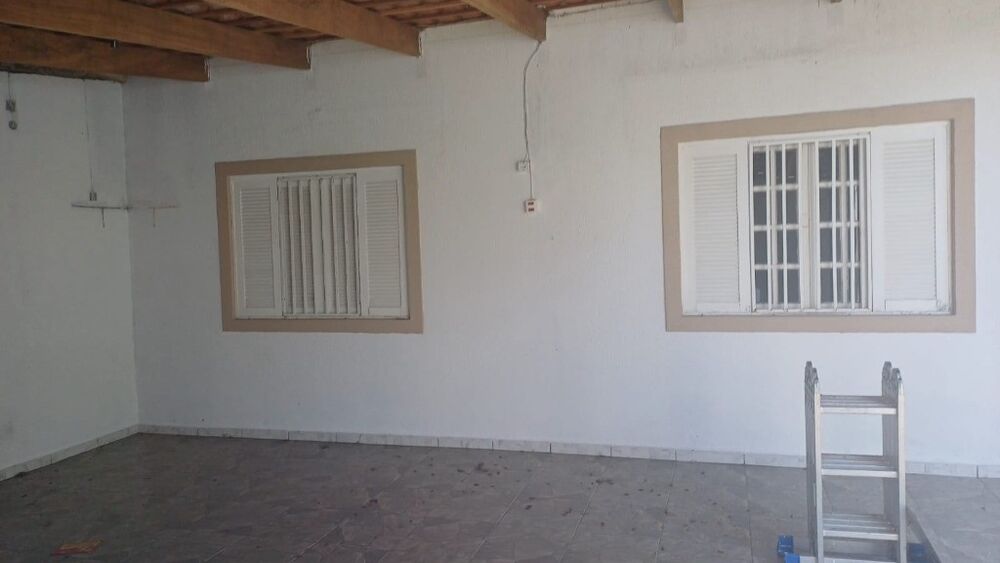 Casa para alugar com 3 quartos, 250m² - Foto 2