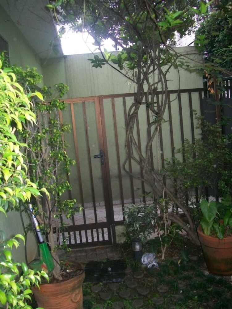 Casa, 2 quartos, 200 m² - Foto 1