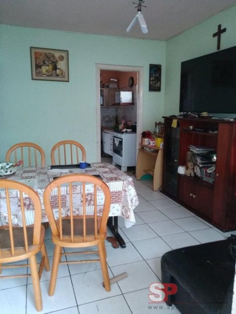 Casa à venda com 2 quartos, 250m² - Foto 1