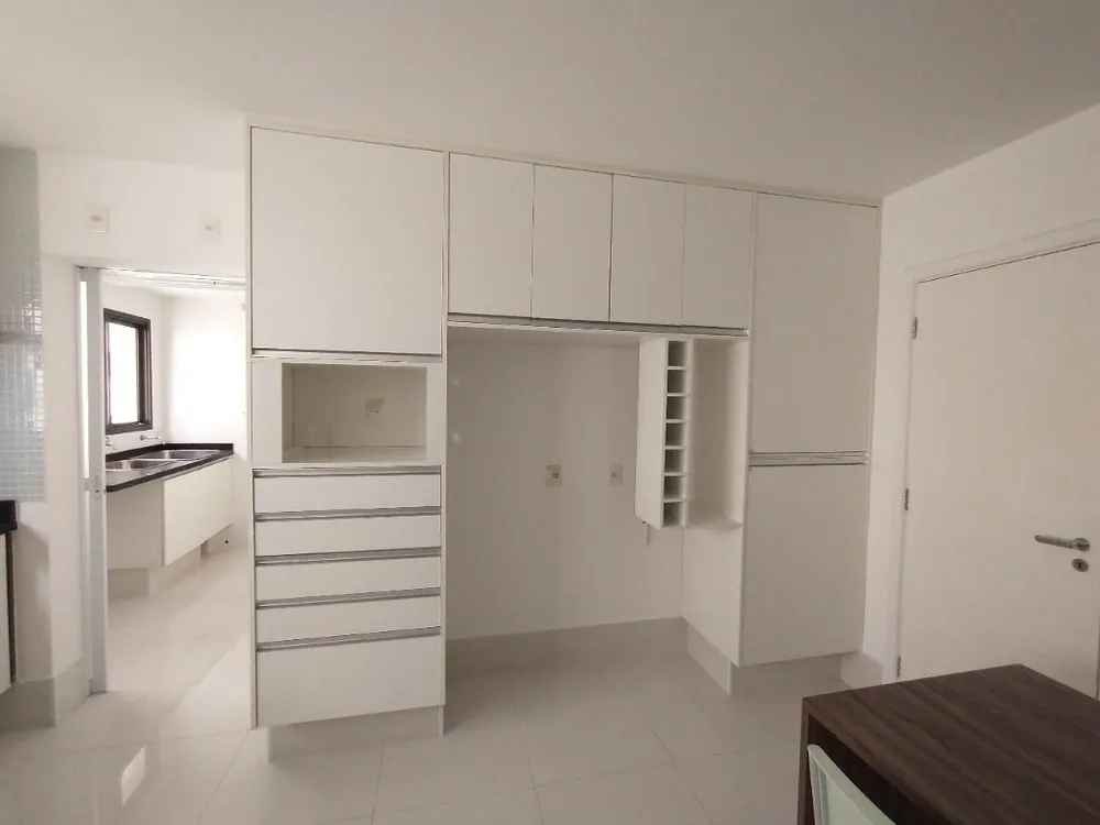 Apartamento, 3 quartos, 197 m² - Foto 11
