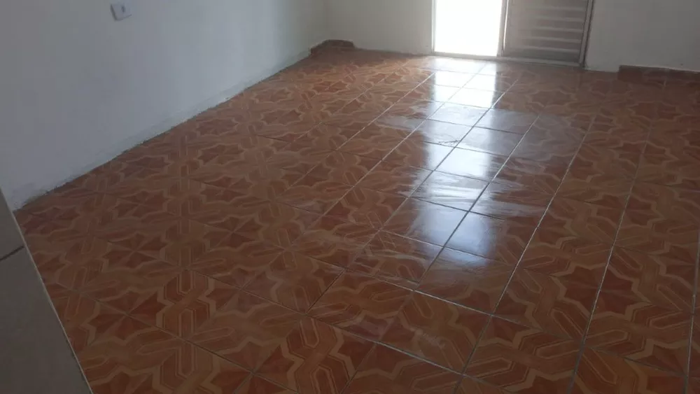 Casa à venda com 2 quartos, 160m² - Foto 4