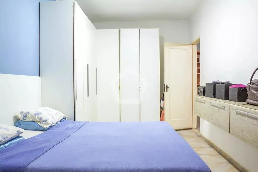 Casa à venda com 3 quartos, 201m² - Foto 4