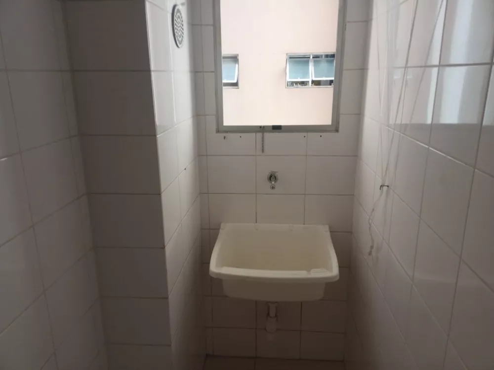 Apartamento à venda com 2 quartos, 55m² - Foto 13