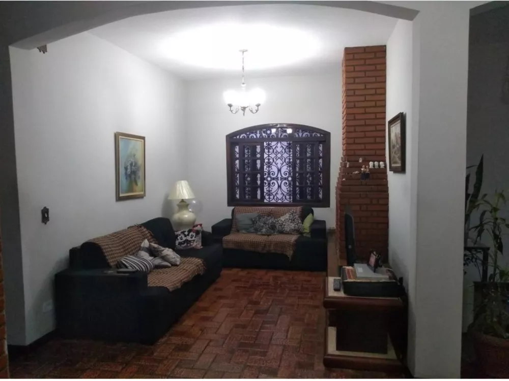 Casa à venda com 3 quartos, 270m² - Foto 6