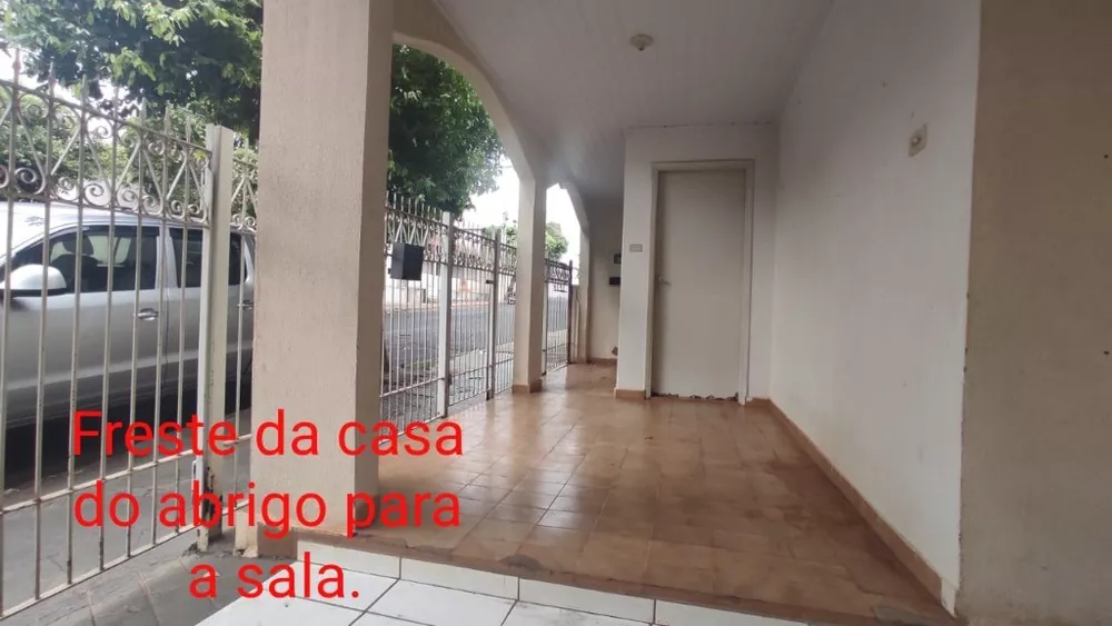 Casa à venda com 3 quartos, 135m² - Foto 3