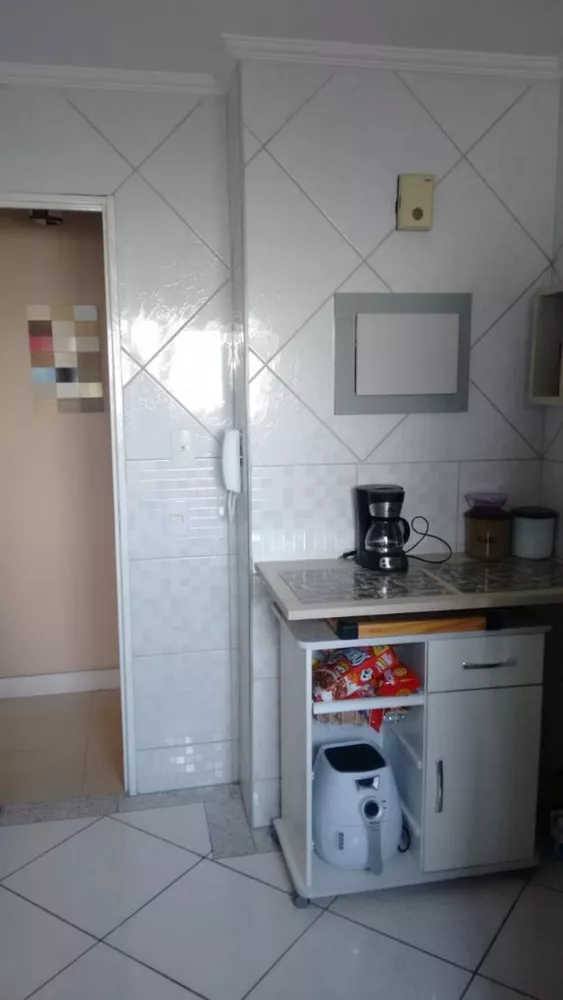 Apartamento à venda com 2 quartos, 61m² - Foto 2