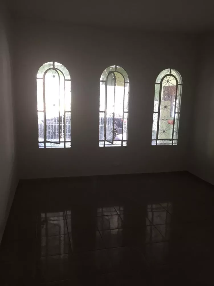 Casa à venda com 3 quartos, 125m² - Foto 14