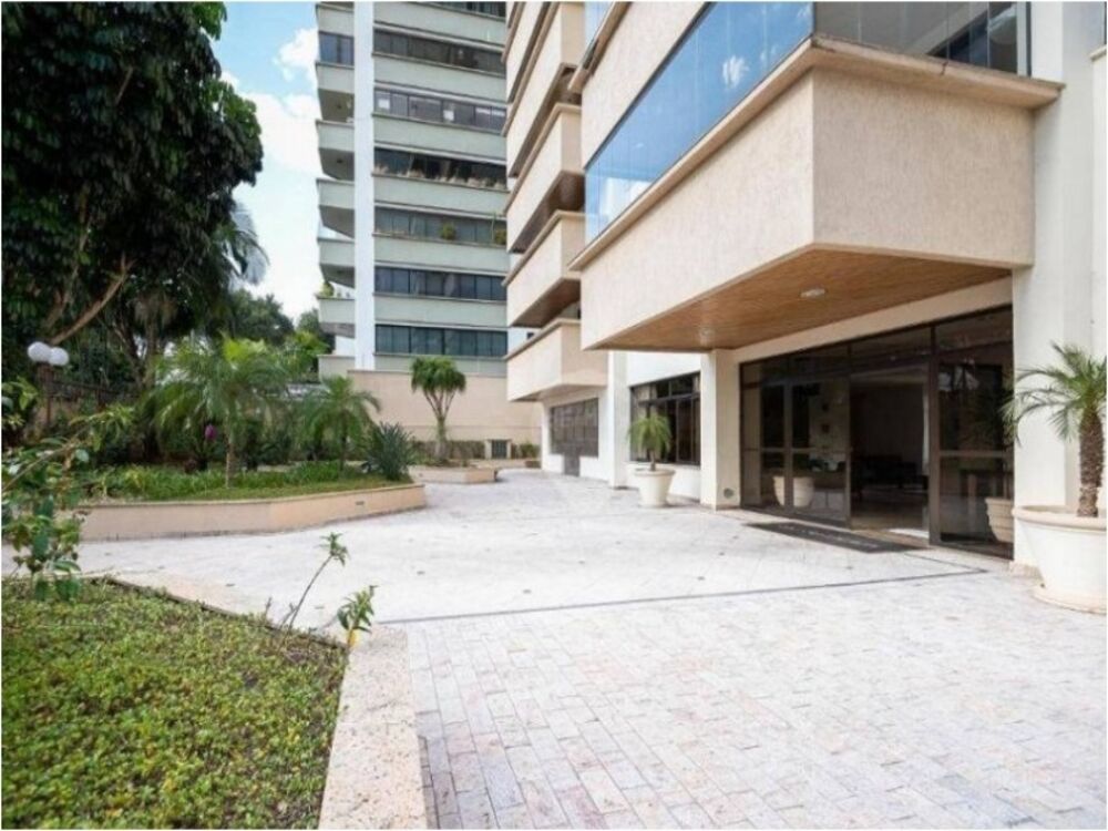 Apartamento à venda com 4 quartos, 253m² - Foto 2